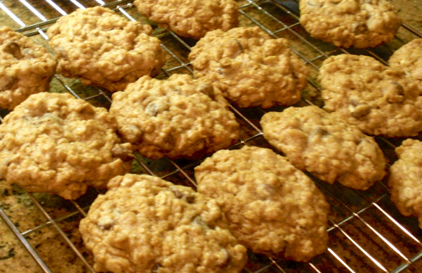 Best Oatmeal Chocolate Chip Cookies | Something New For Dinner
